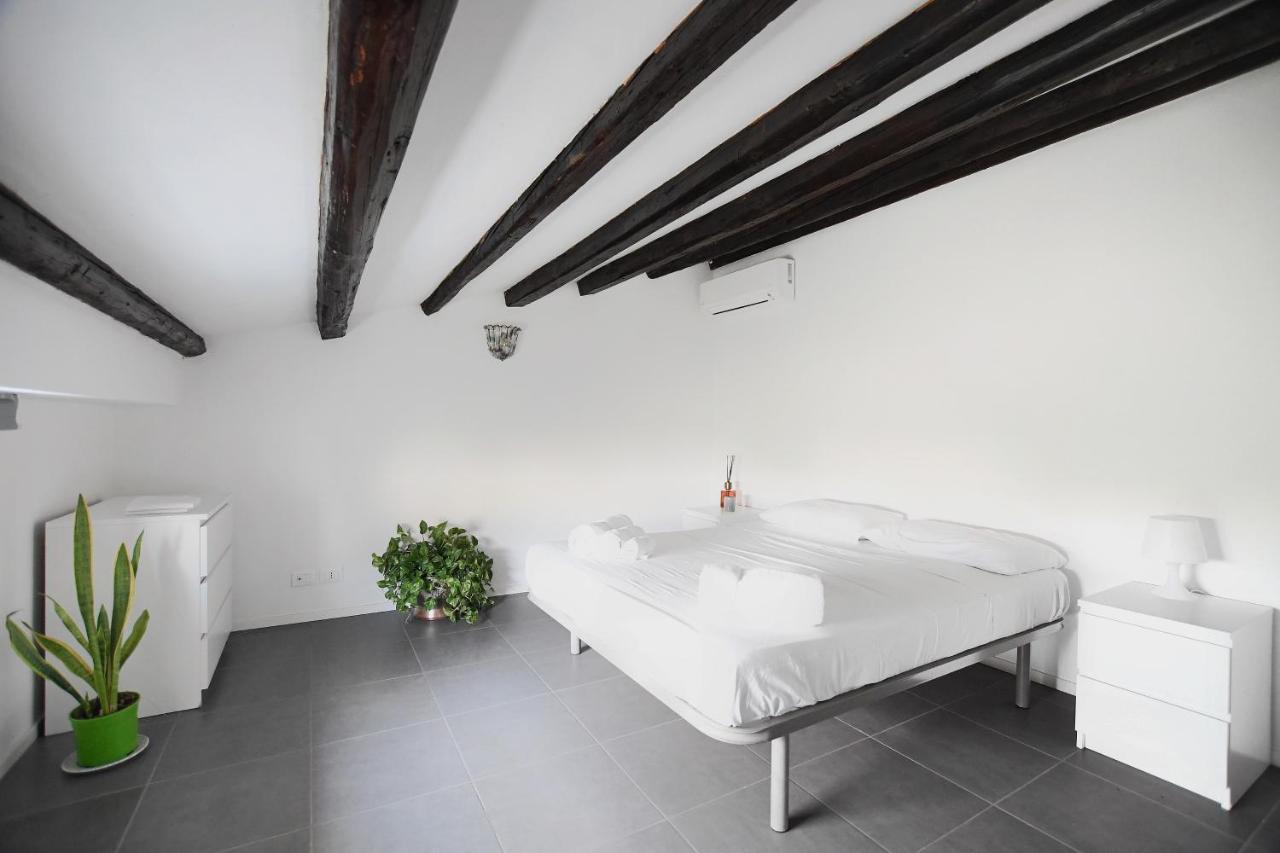 Iflat Dimora Giardino Inglese Apartment Палермо Екстериор снимка